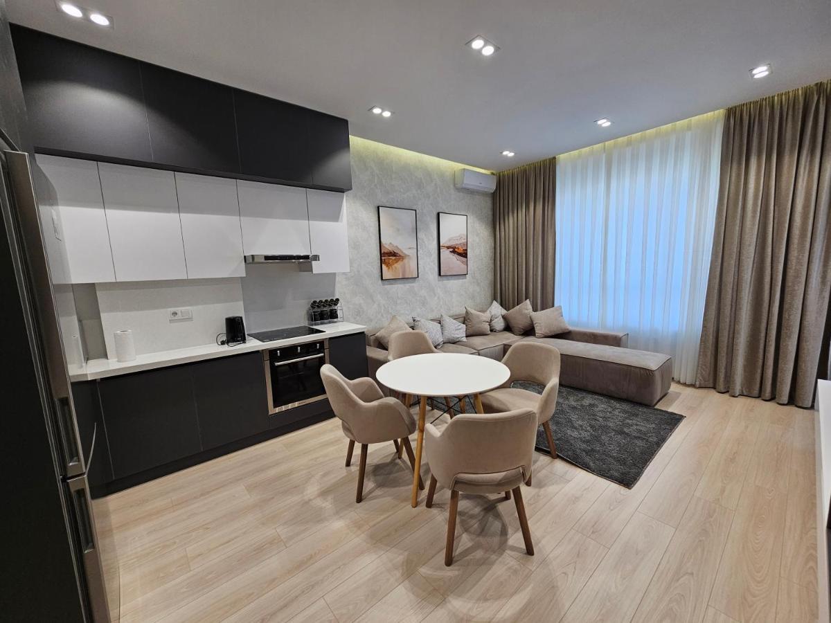 Magnificent Apartment In Nrg Oybek Tashkent Bagian luar foto