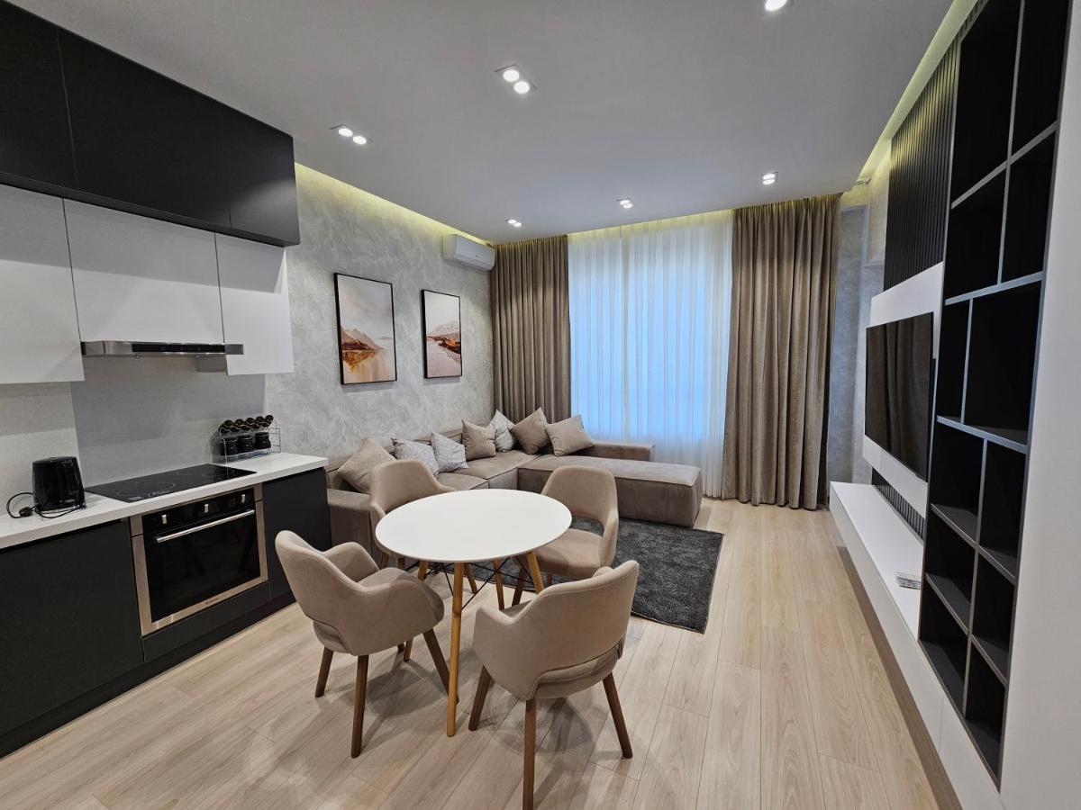 Magnificent Apartment In Nrg Oybek Tashkent Bagian luar foto