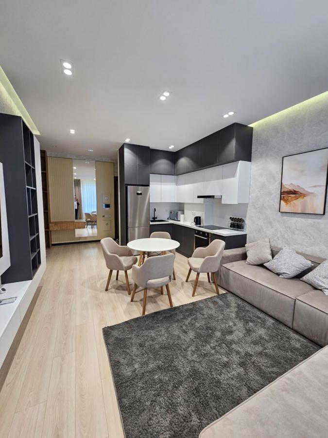 Magnificent Apartment In Nrg Oybek Tashkent Bagian luar foto