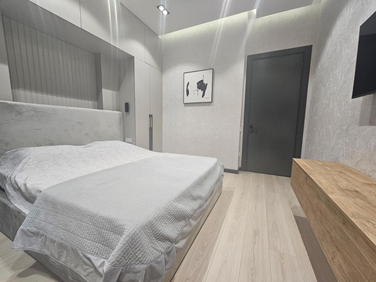 Magnificent Apartment In Nrg Oybek Tashkent Bagian luar foto