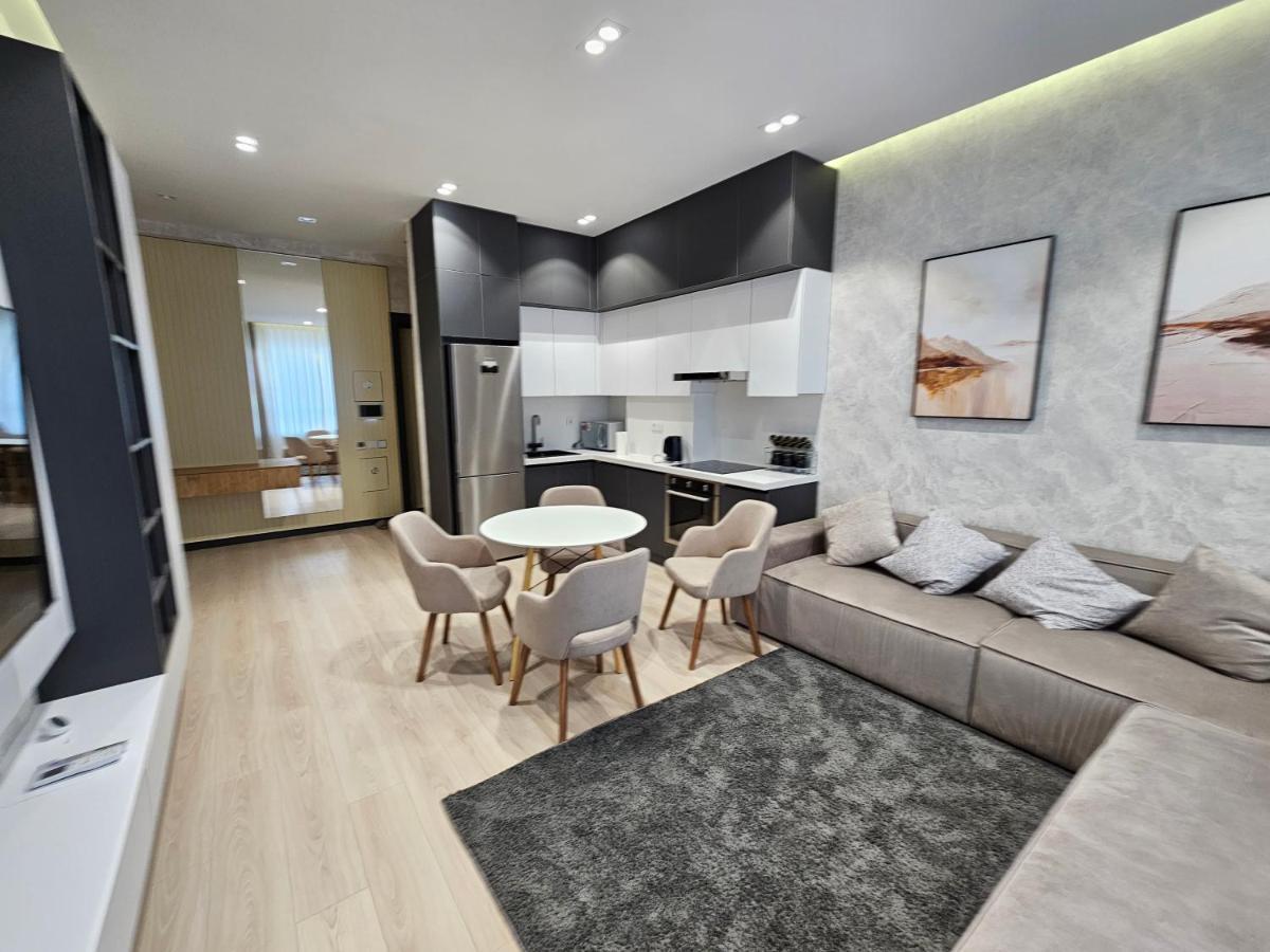 Magnificent Apartment In Nrg Oybek Tashkent Bagian luar foto